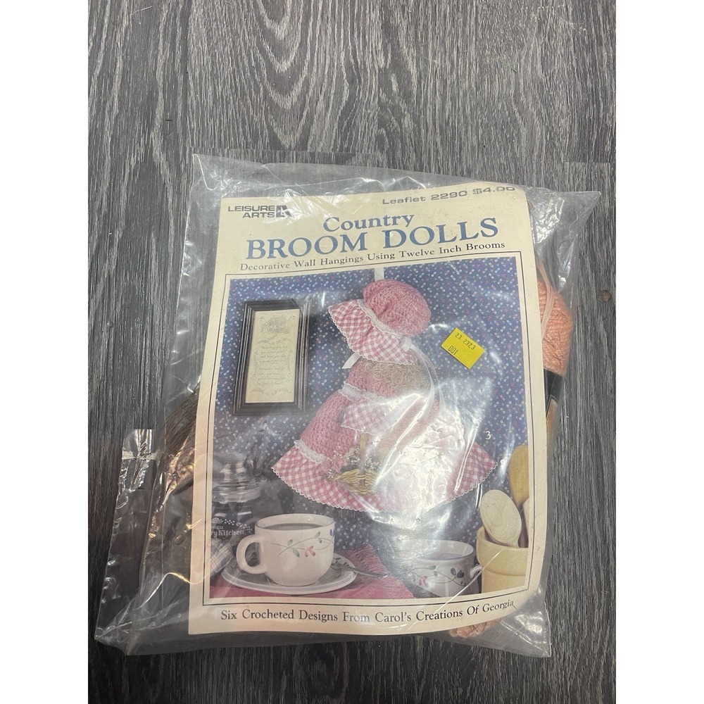 Leisure Arts Leaflet 2290 Country Broom Dolls Prairie Decor Vintage 1992